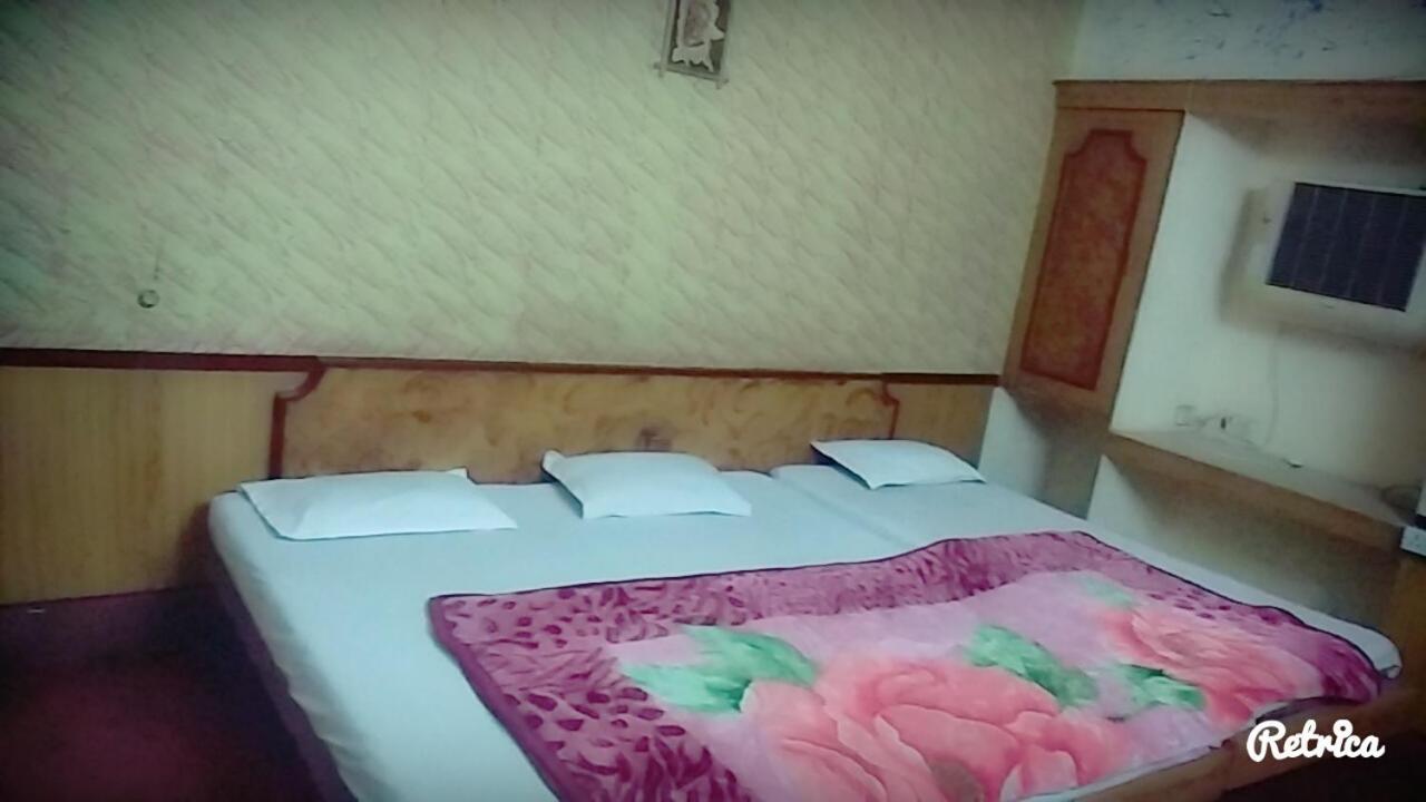 אינדורה New Crown Hotel מראה חיצוני תמונה