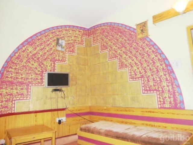 אינדורה New Crown Hotel מראה חיצוני תמונה